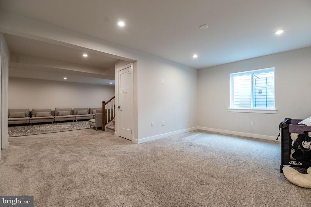 3800 Sweet Meadow Ct