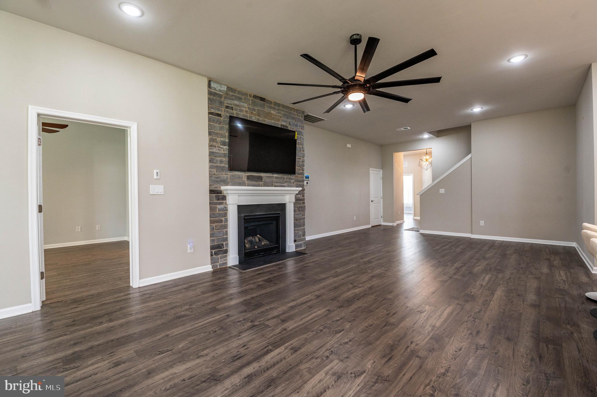 8044 Keystone Dr