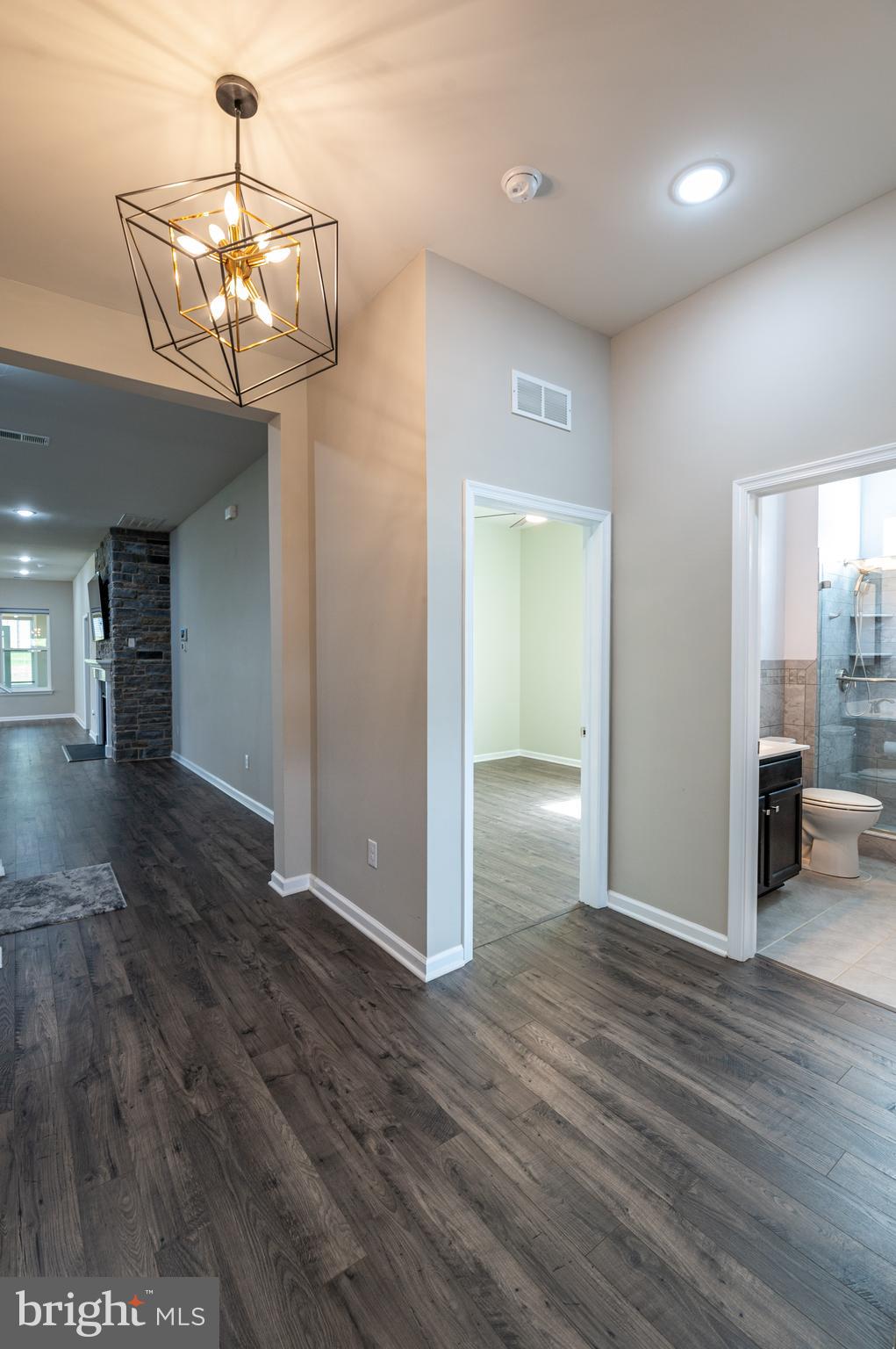 8044 Keystone Dr