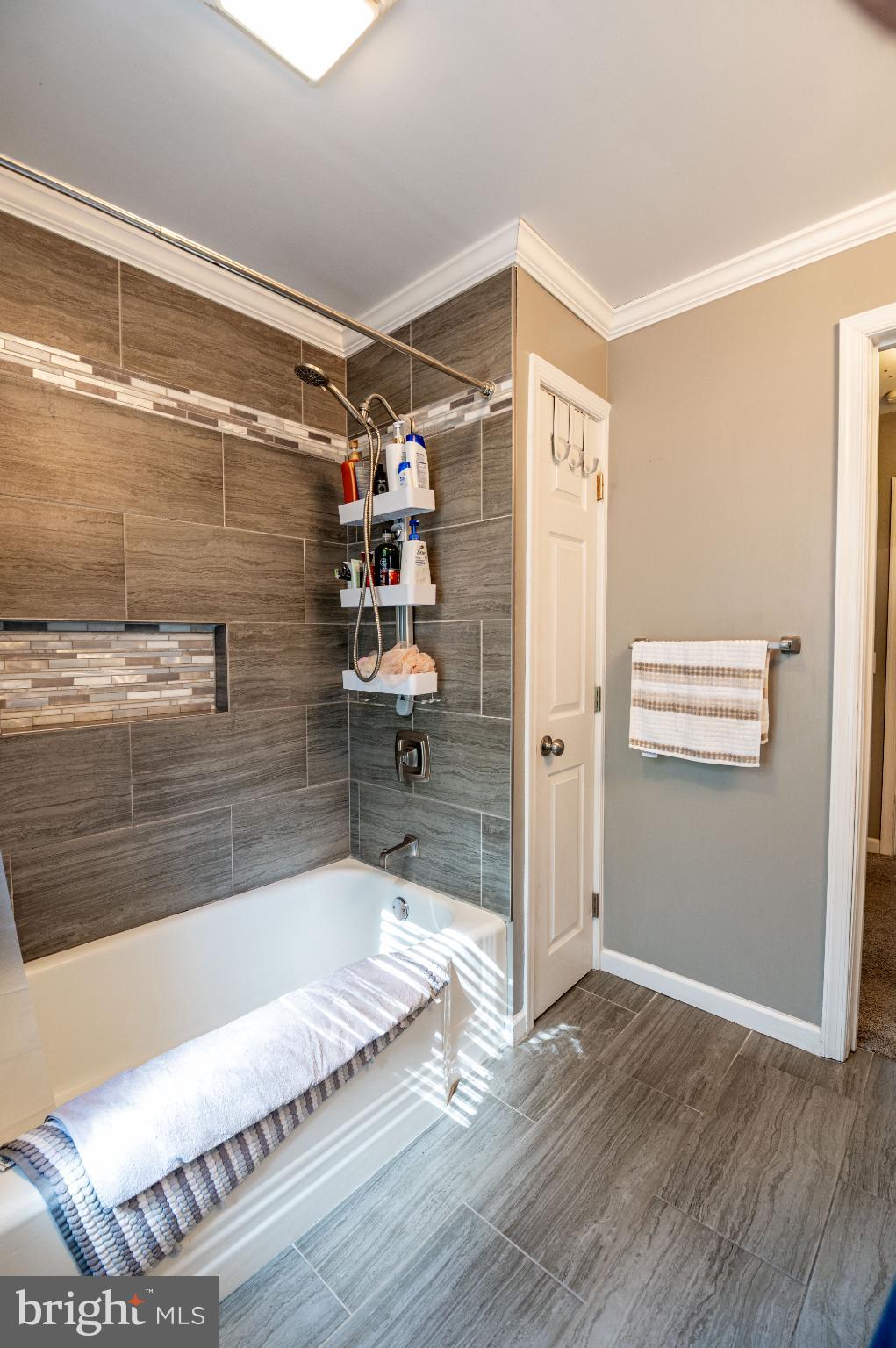 4131 HARRISON STREET