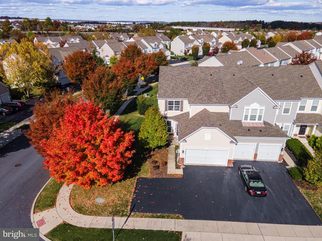 8524 MAYFAIR COURT