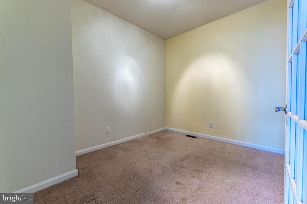 8524 MAYFAIR COURT