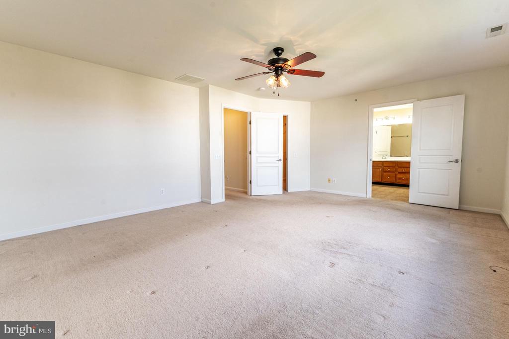 8524 MAYFAIR COURT
