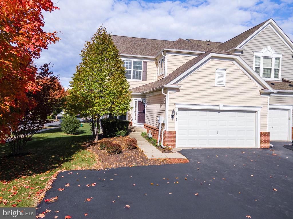 8524 MAYFAIR COURT