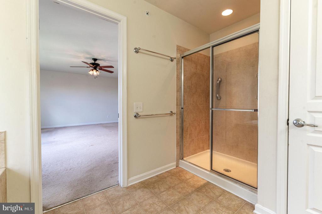 8524 MAYFAIR COURT