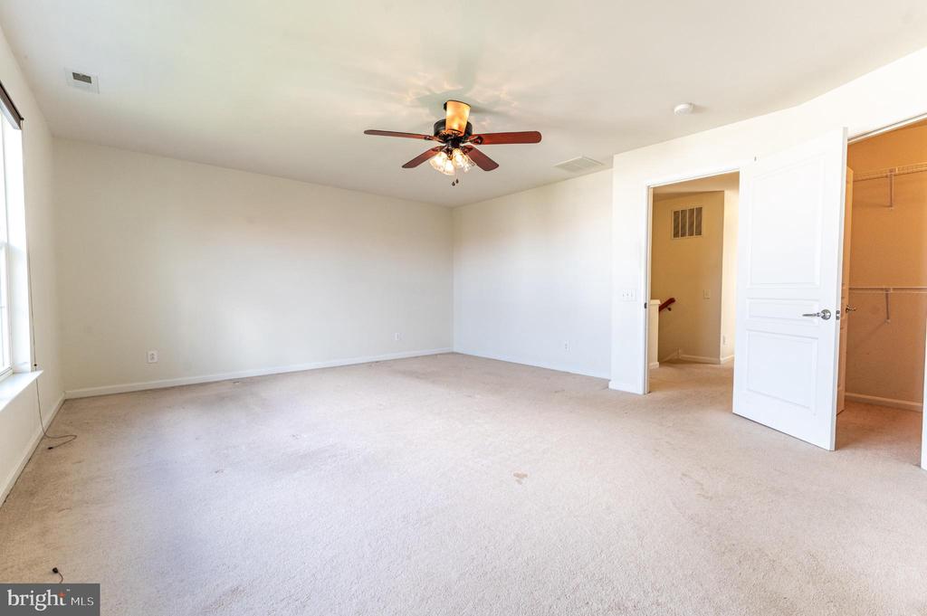 8524 MAYFAIR COURT