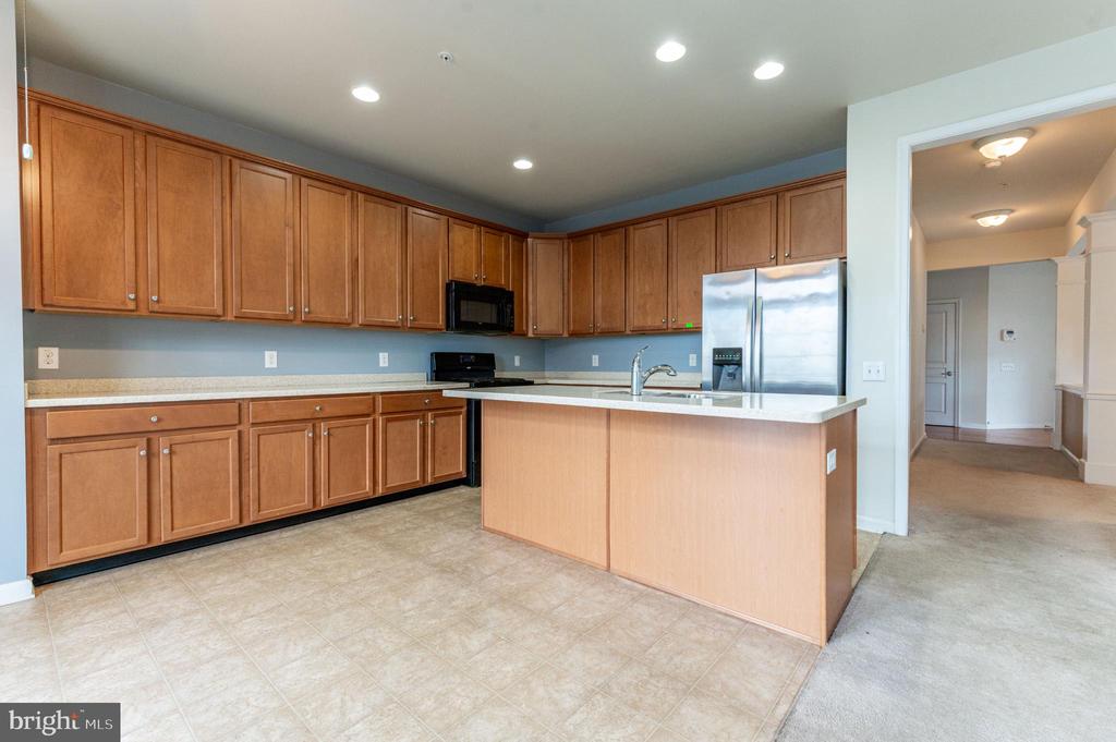 8524 MAYFAIR COURT
