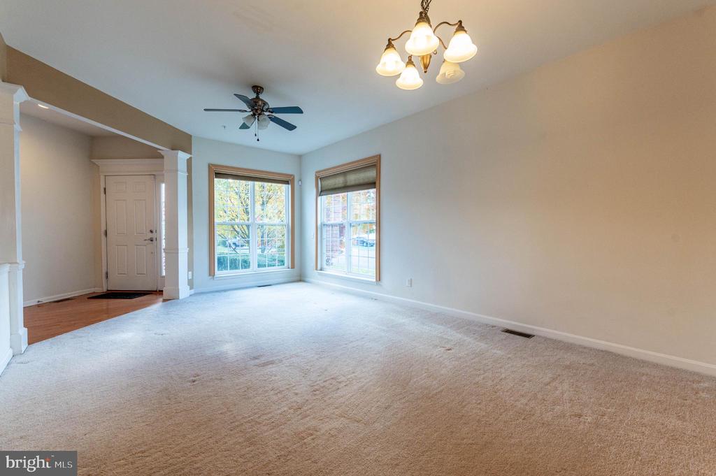 8524 MAYFAIR COURT
