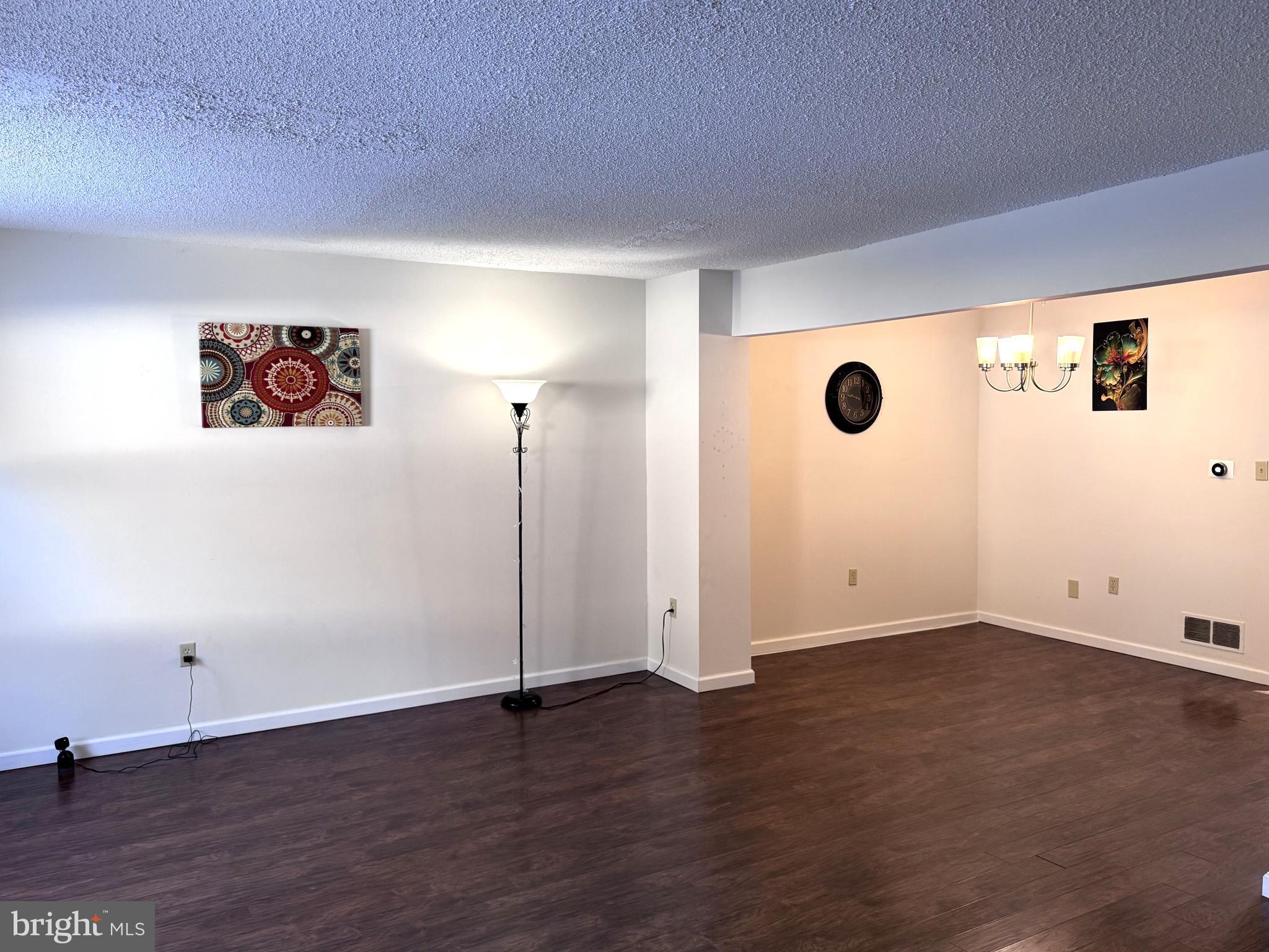 8315 COUNTRYSIDE LANE