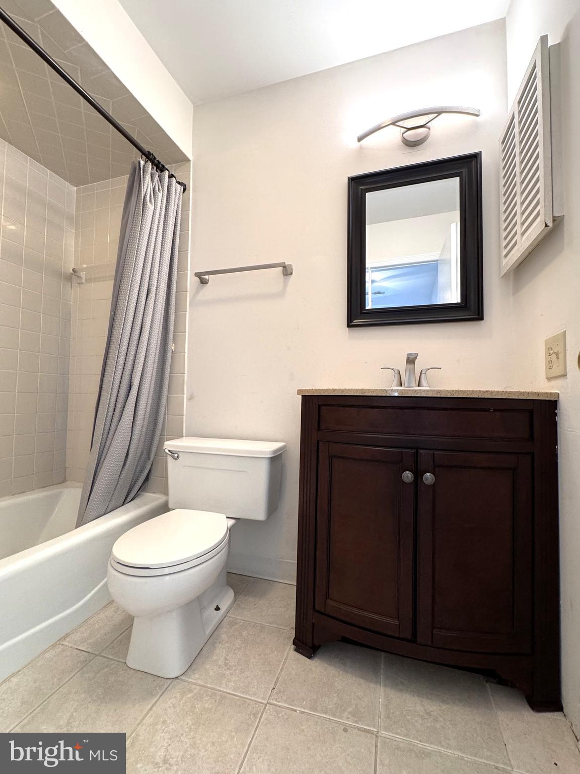 8315 COUNTRYSIDE LANE