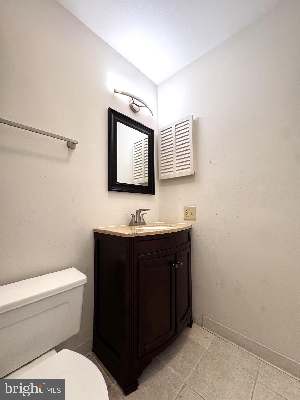 8315 COUNTRYSIDE LANE