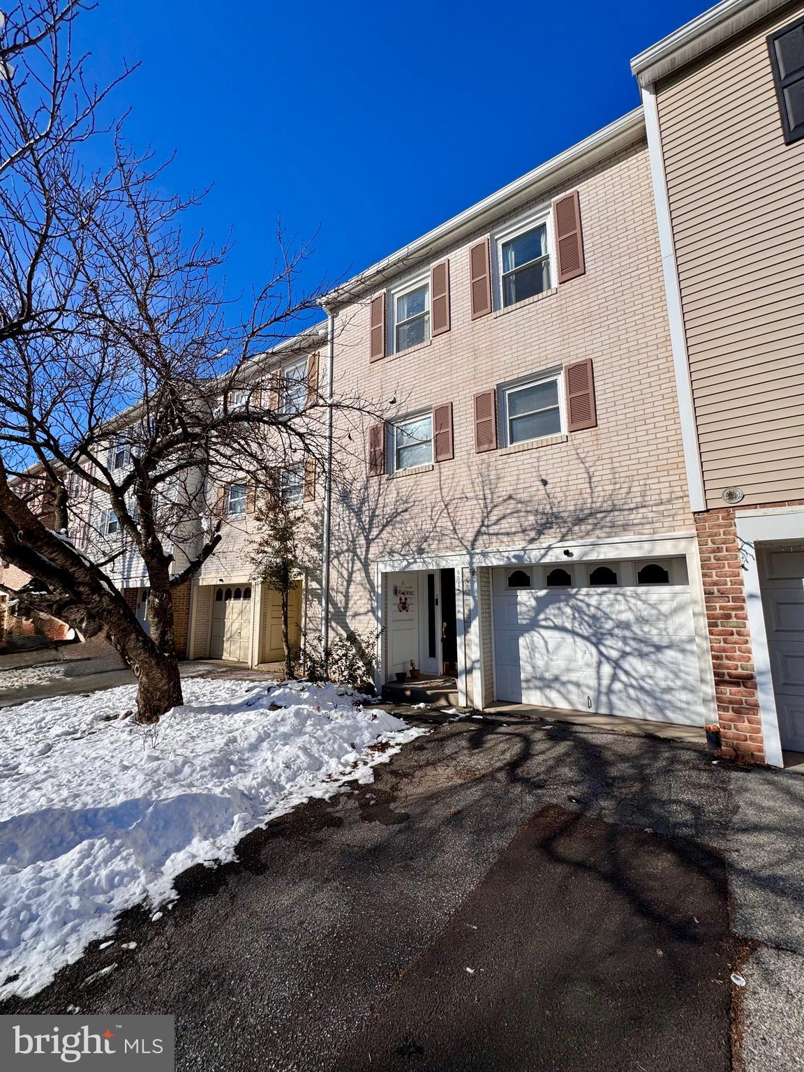 8315 COUNTRYSIDE LANE