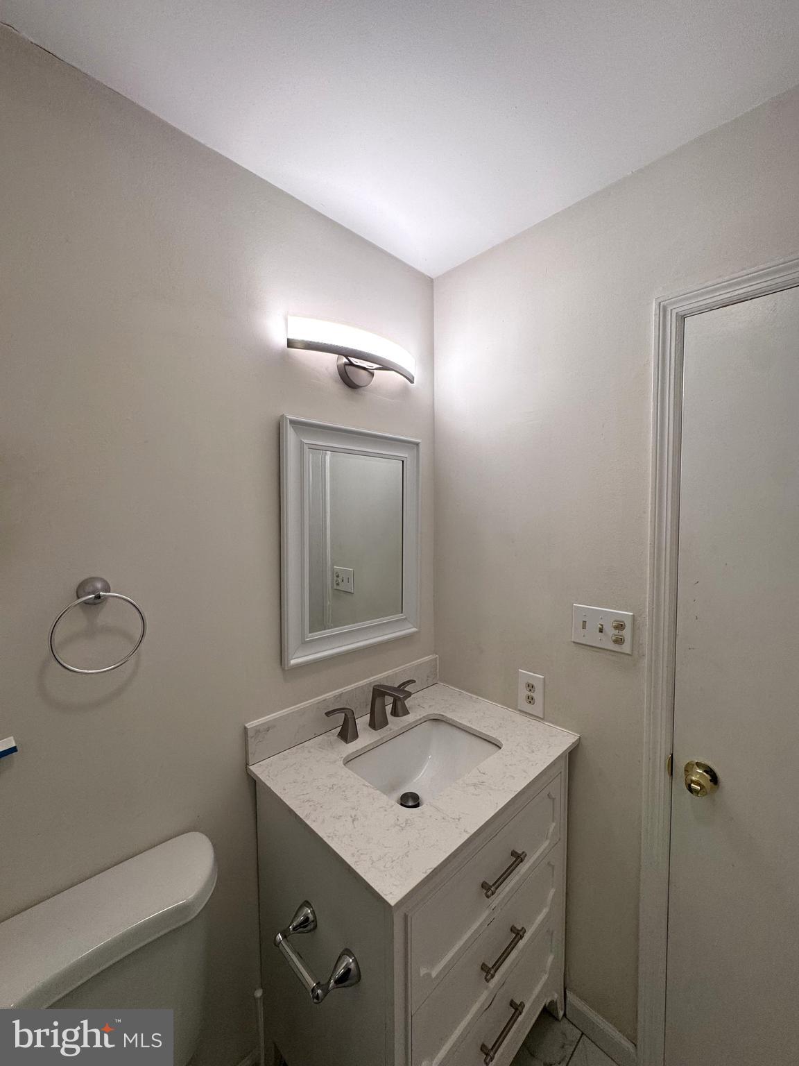 8315 COUNTRYSIDE LANE