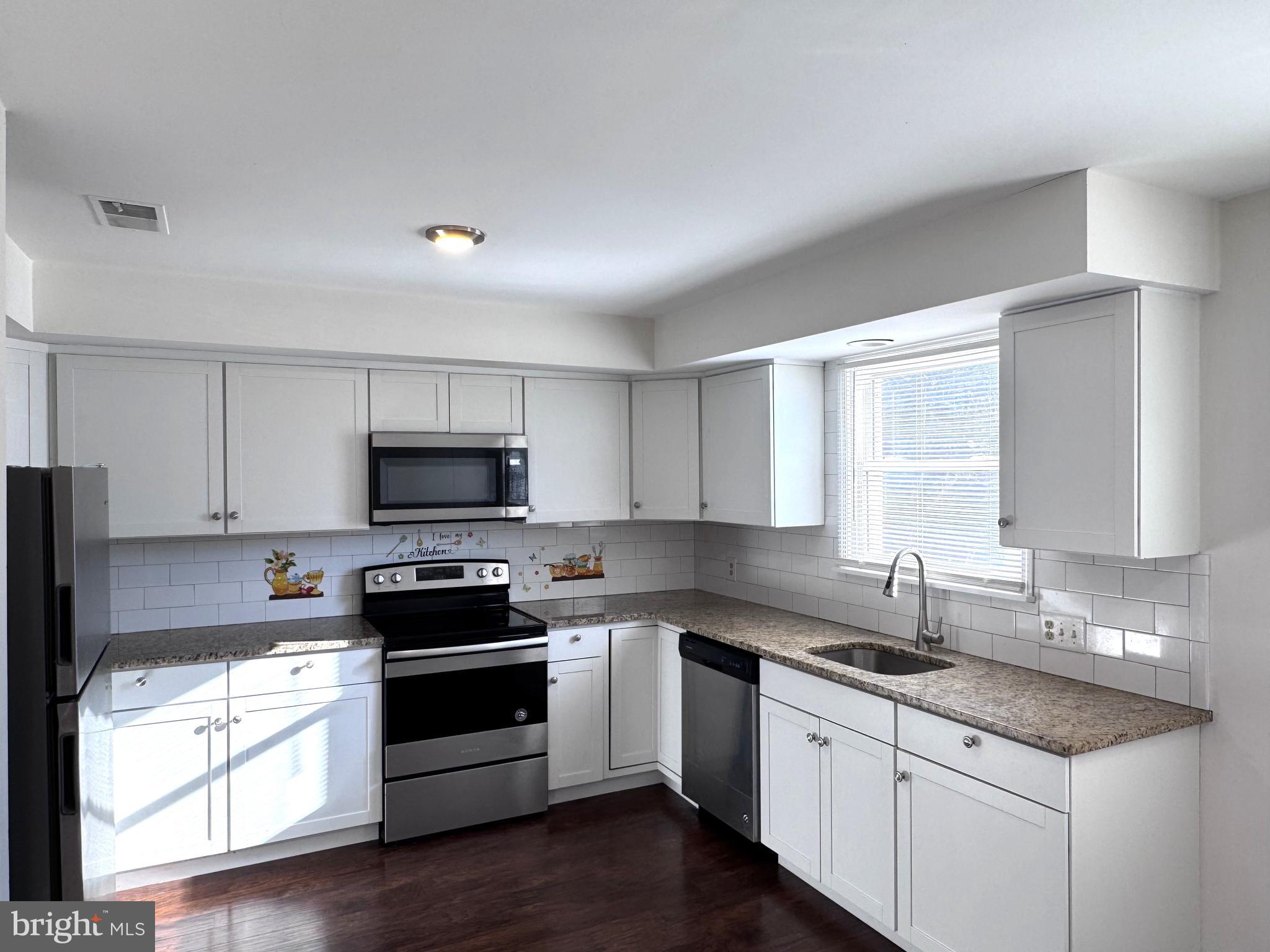 8315 COUNTRYSIDE LANE