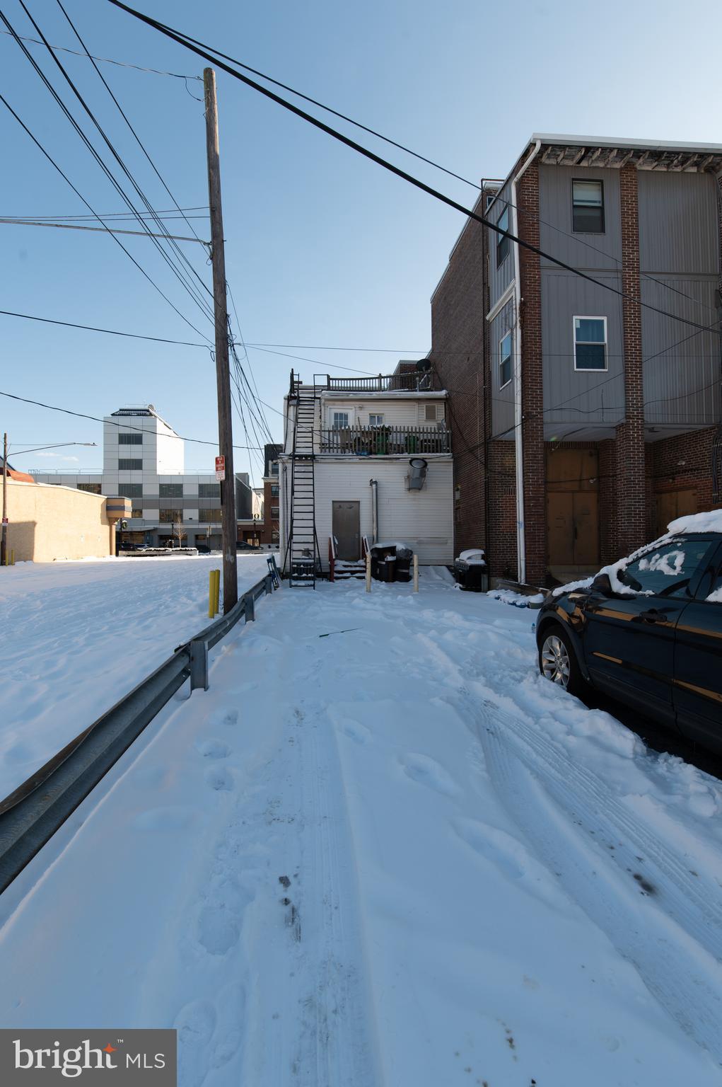 1015 W HAMILTON STREET