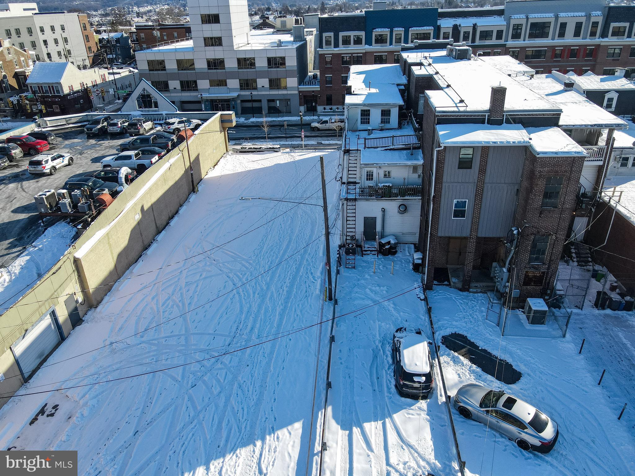 1015 W HAMILTON STREET