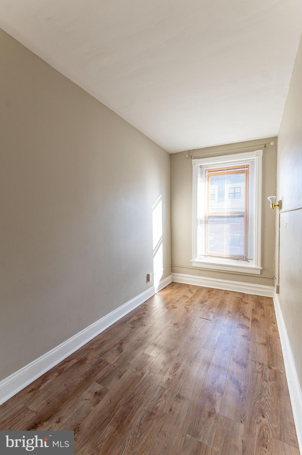 1015 W HAMILTON STREET