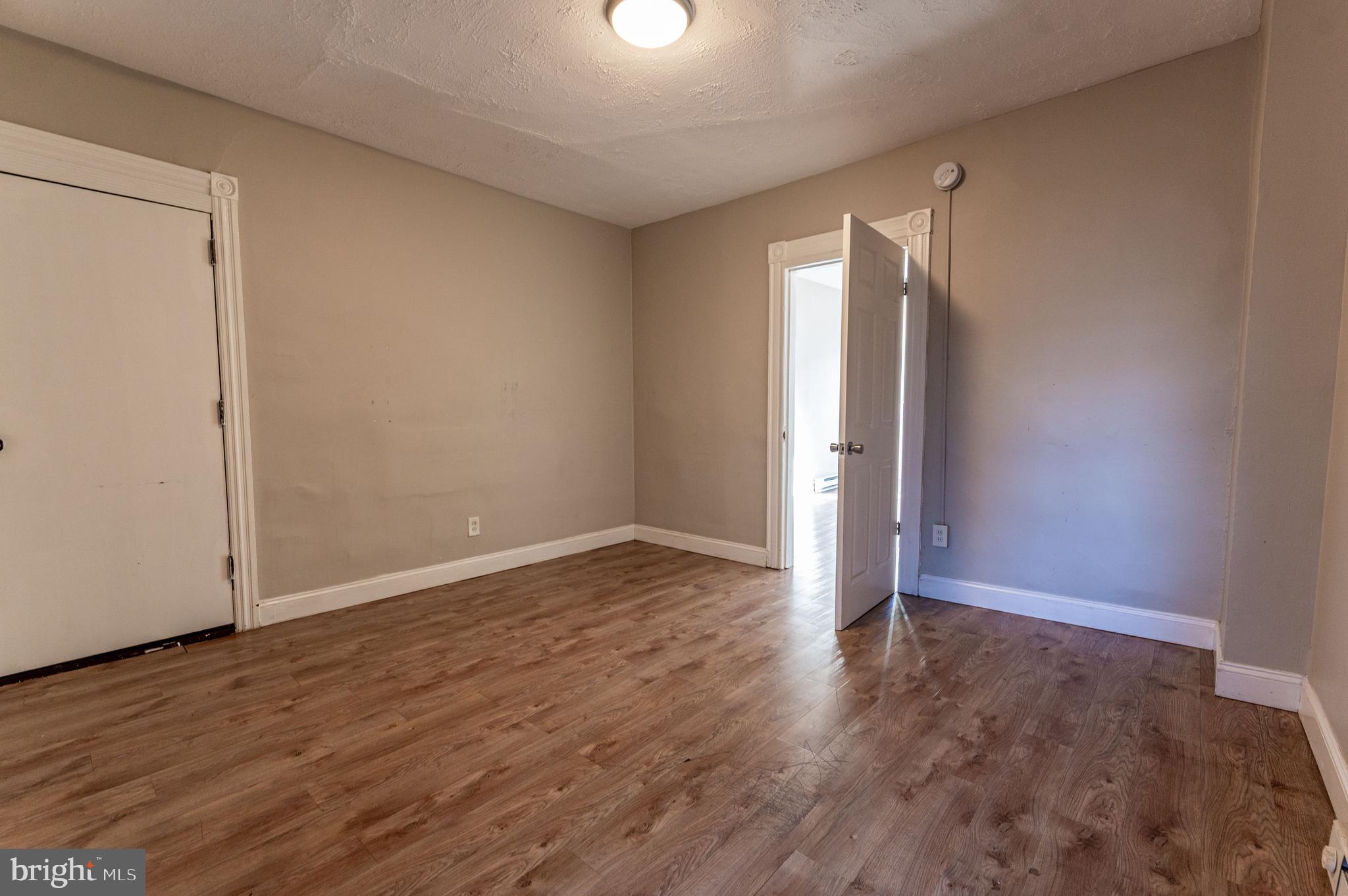 1015 W HAMILTON STREET