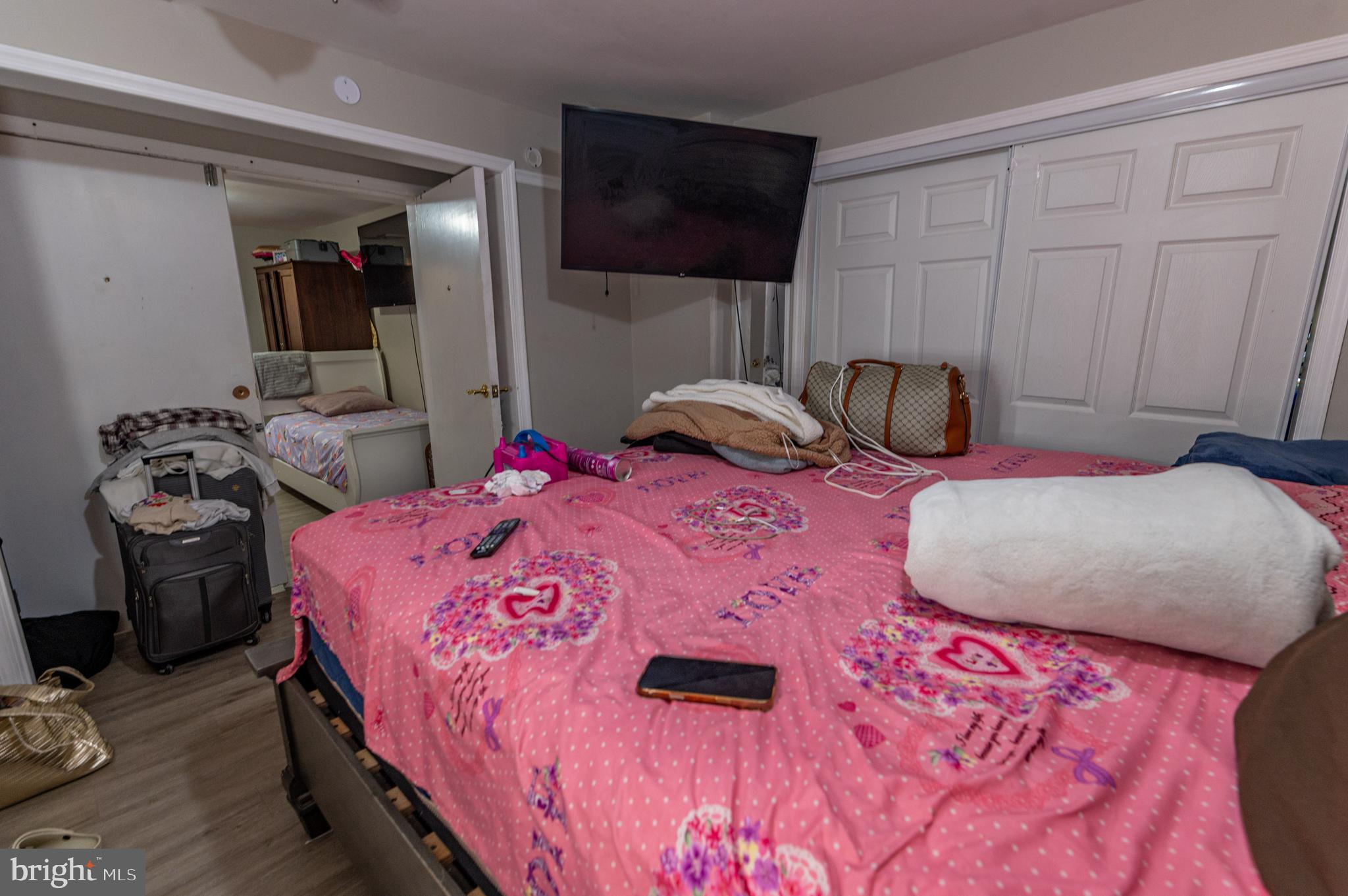 1015 W HAMILTON STREET