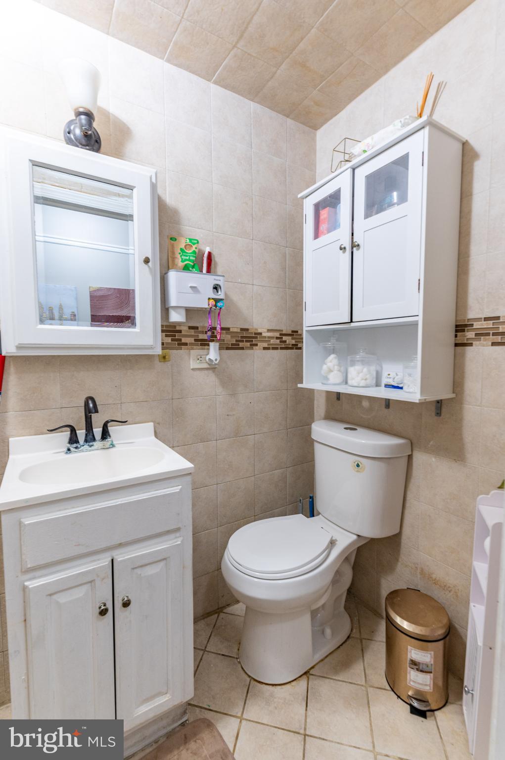 1015 W HAMILTON STREET