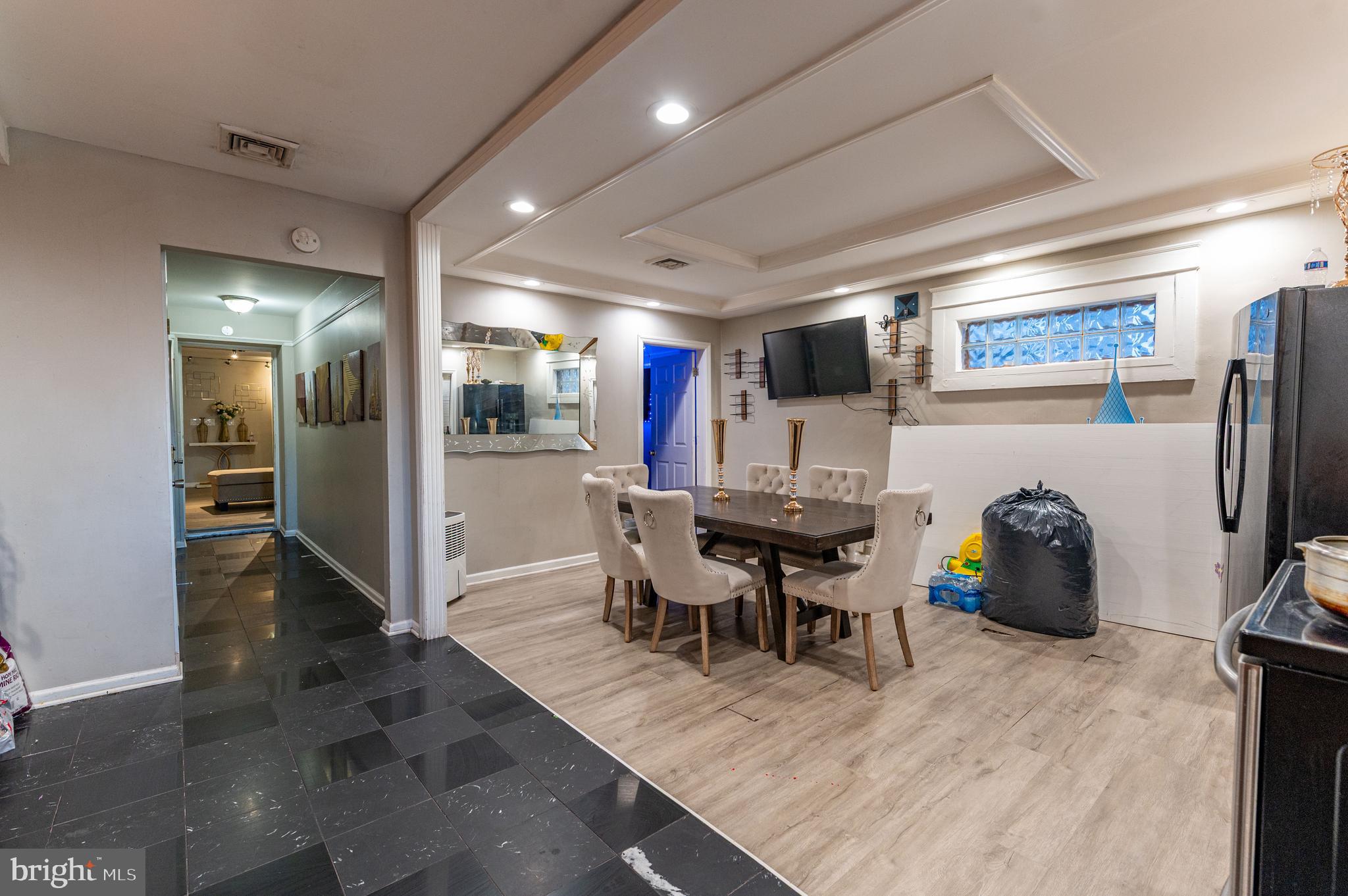 1015 W HAMILTON STREET