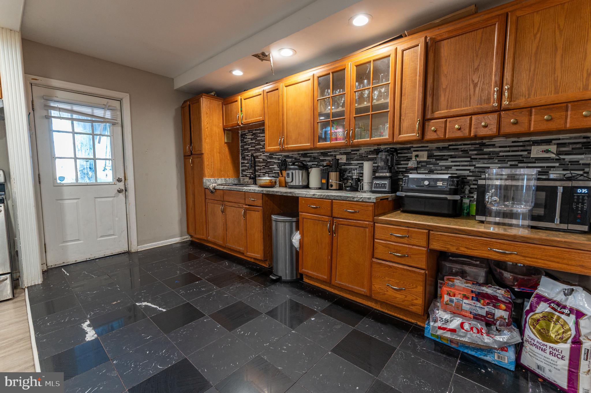 1015 W HAMILTON STREET