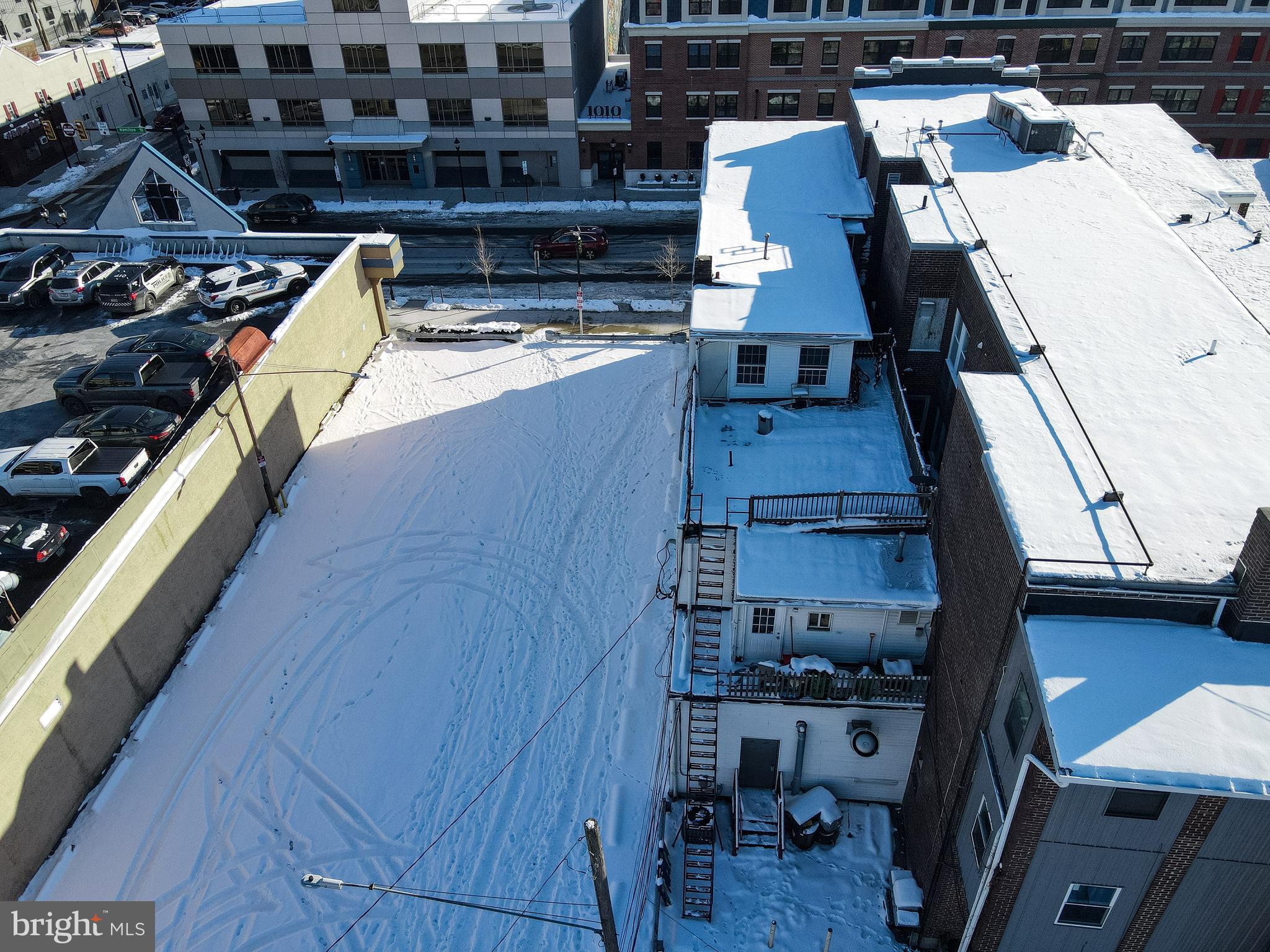 1015 W HAMILTON STREET