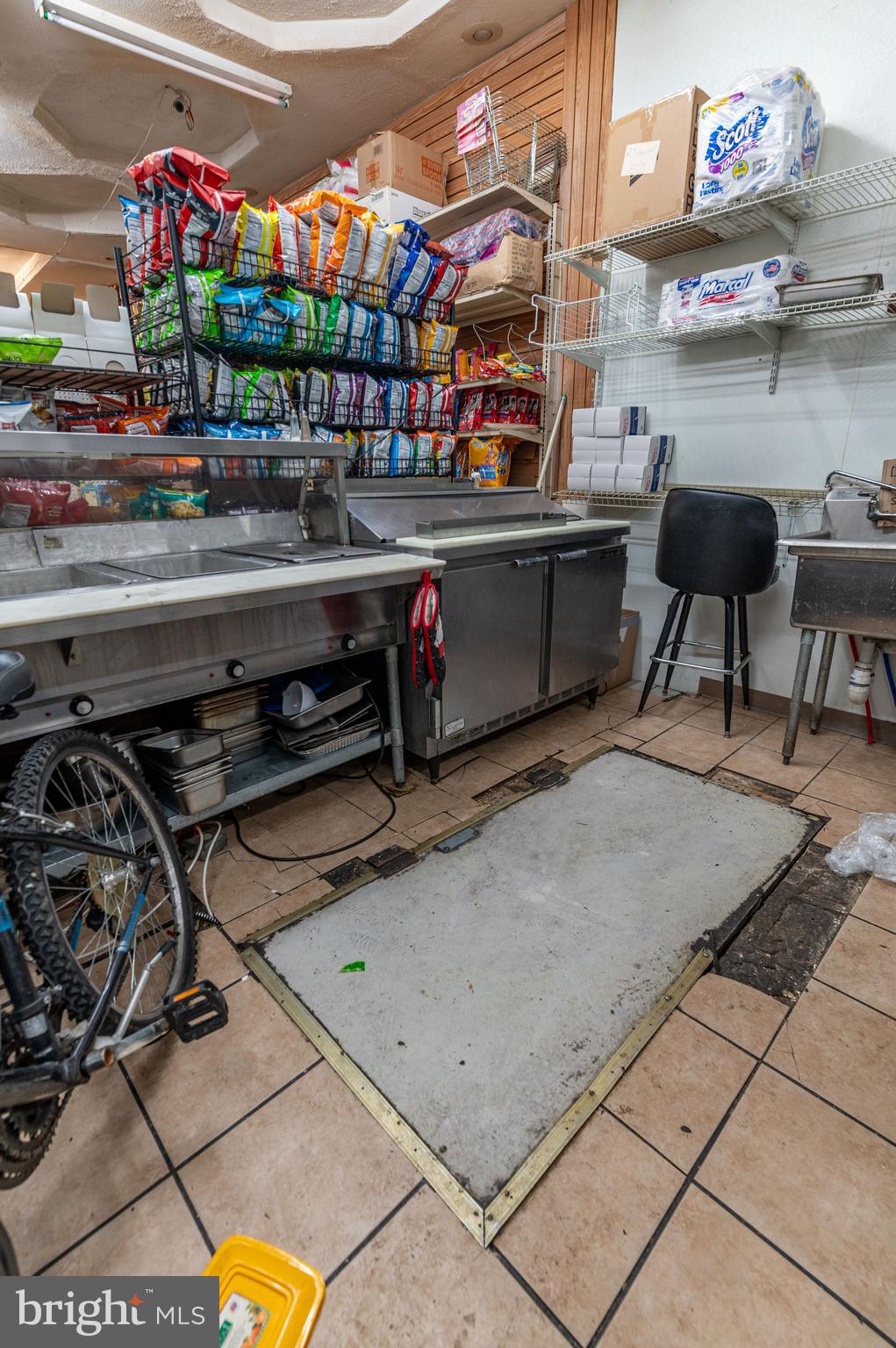 1015 W HAMILTON STREET