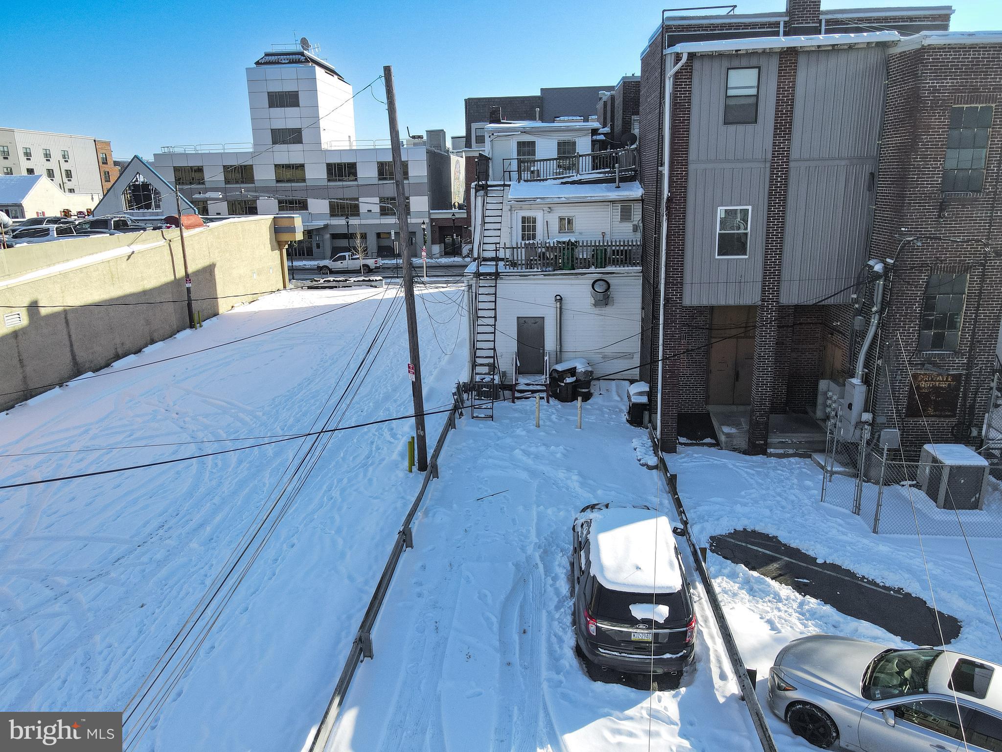 1015 W HAMILTON STREET