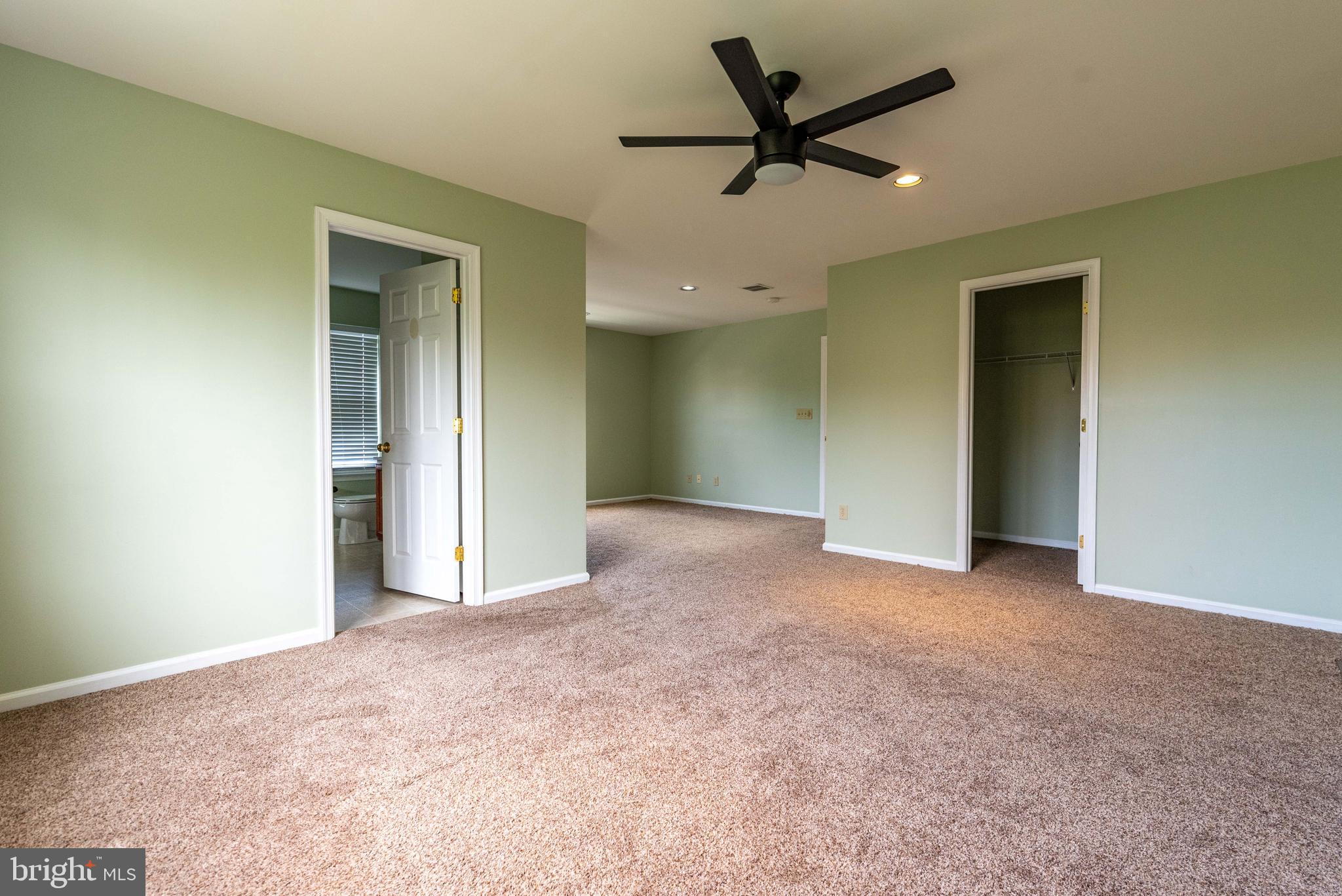 105 Stone Hill DRIVE