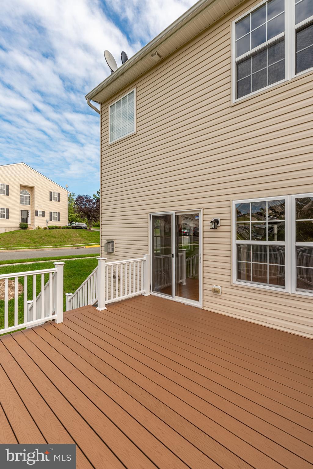 105 Stone Hill DRIVE