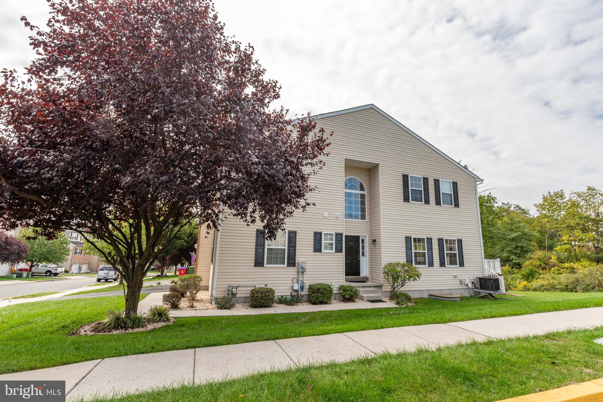 105 Stone Hill DRIVE