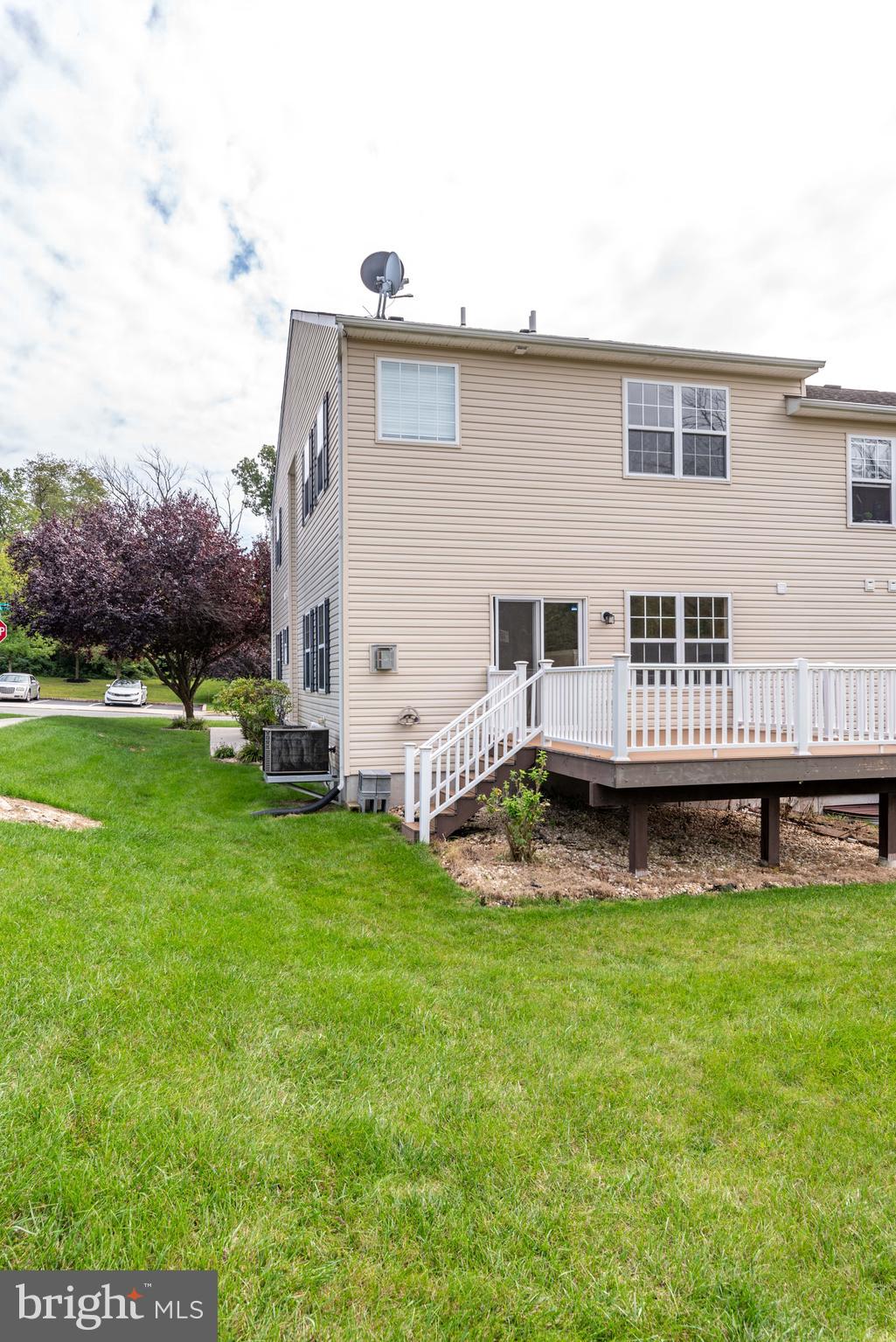 105 Stone Hill DRIVE