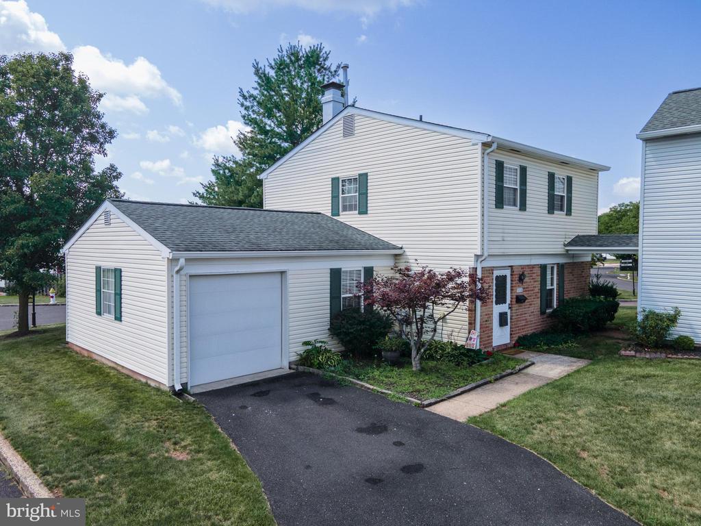 1713 JAMISON COURT