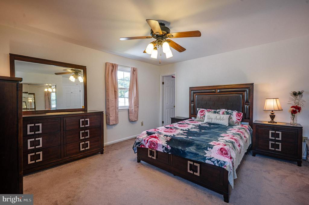 1713 JAMISON COURT