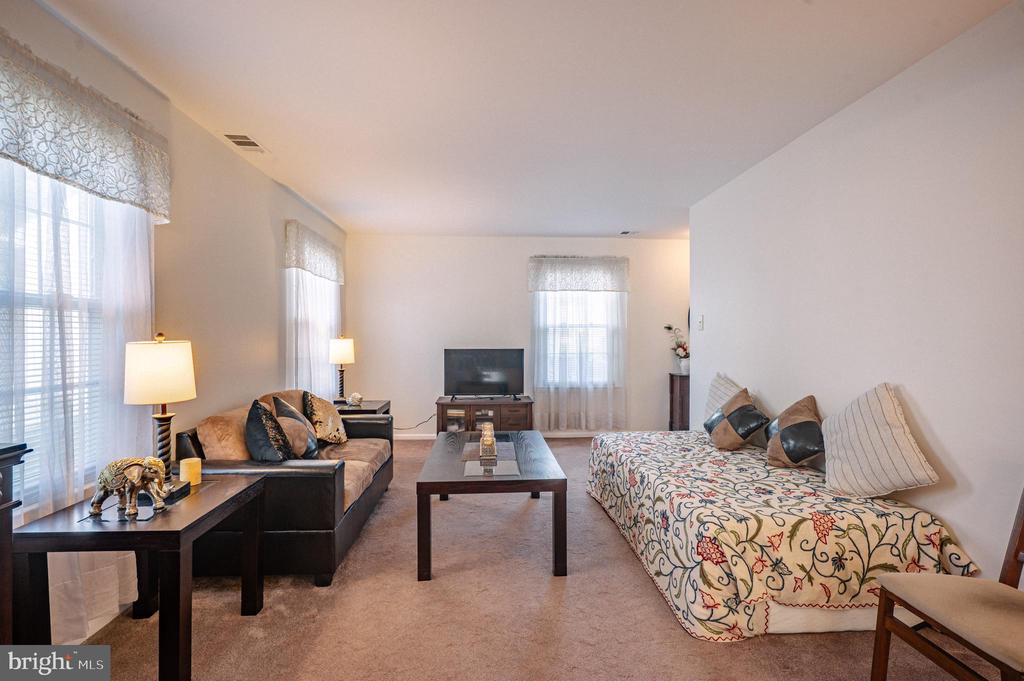 1713 JAMISON COURT