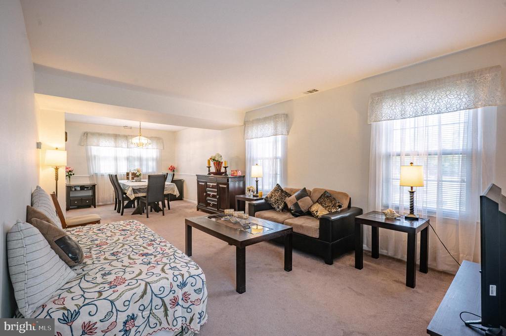 1713 JAMISON COURT
