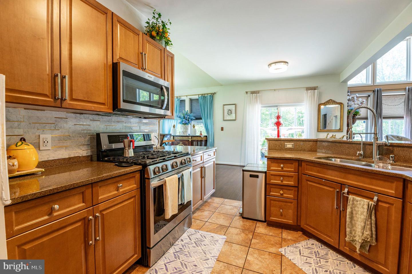 6 Westridge Ct