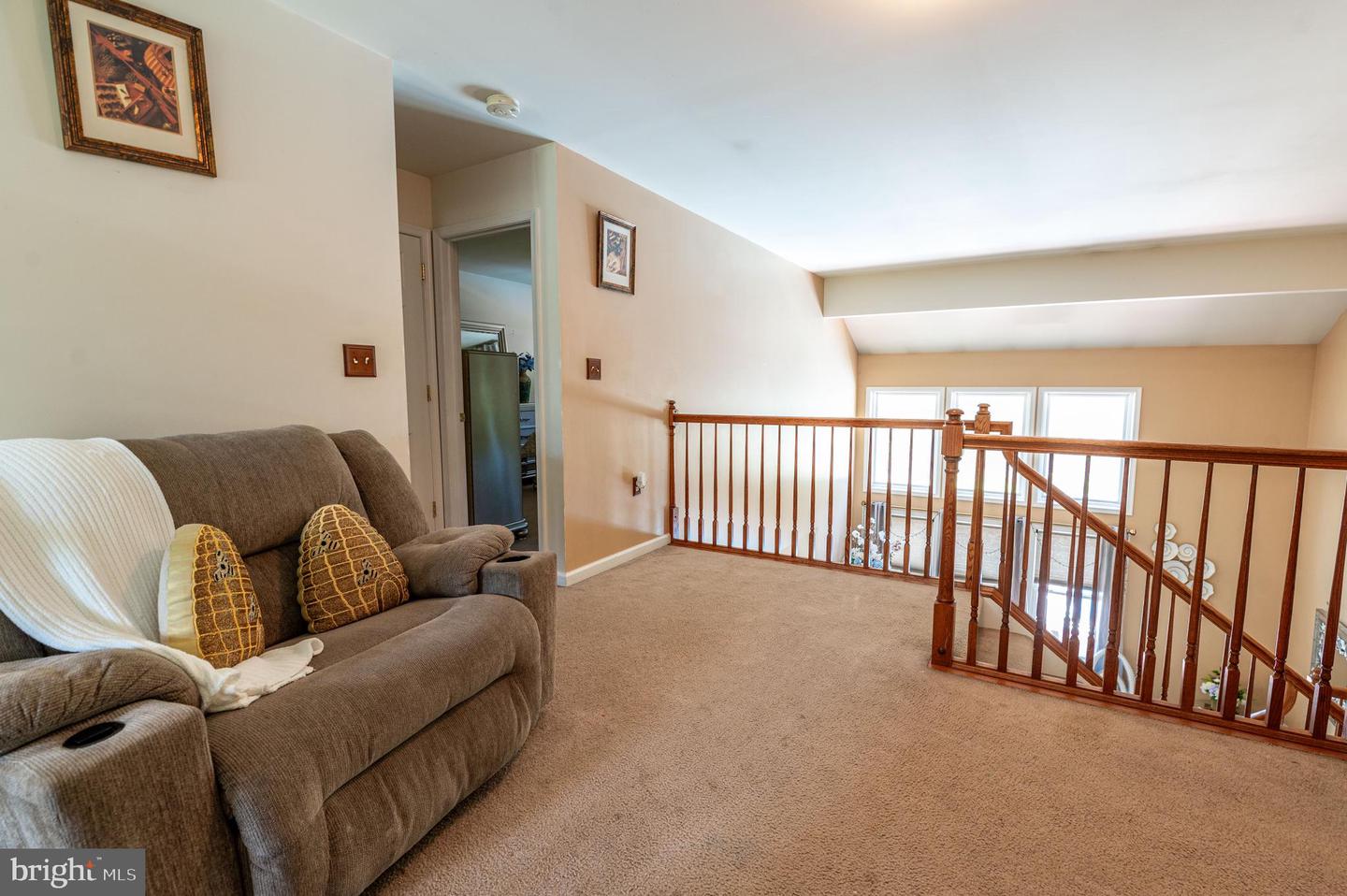 6 Westridge Ct