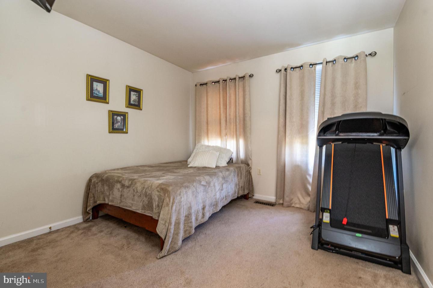 6 Westridge Ct