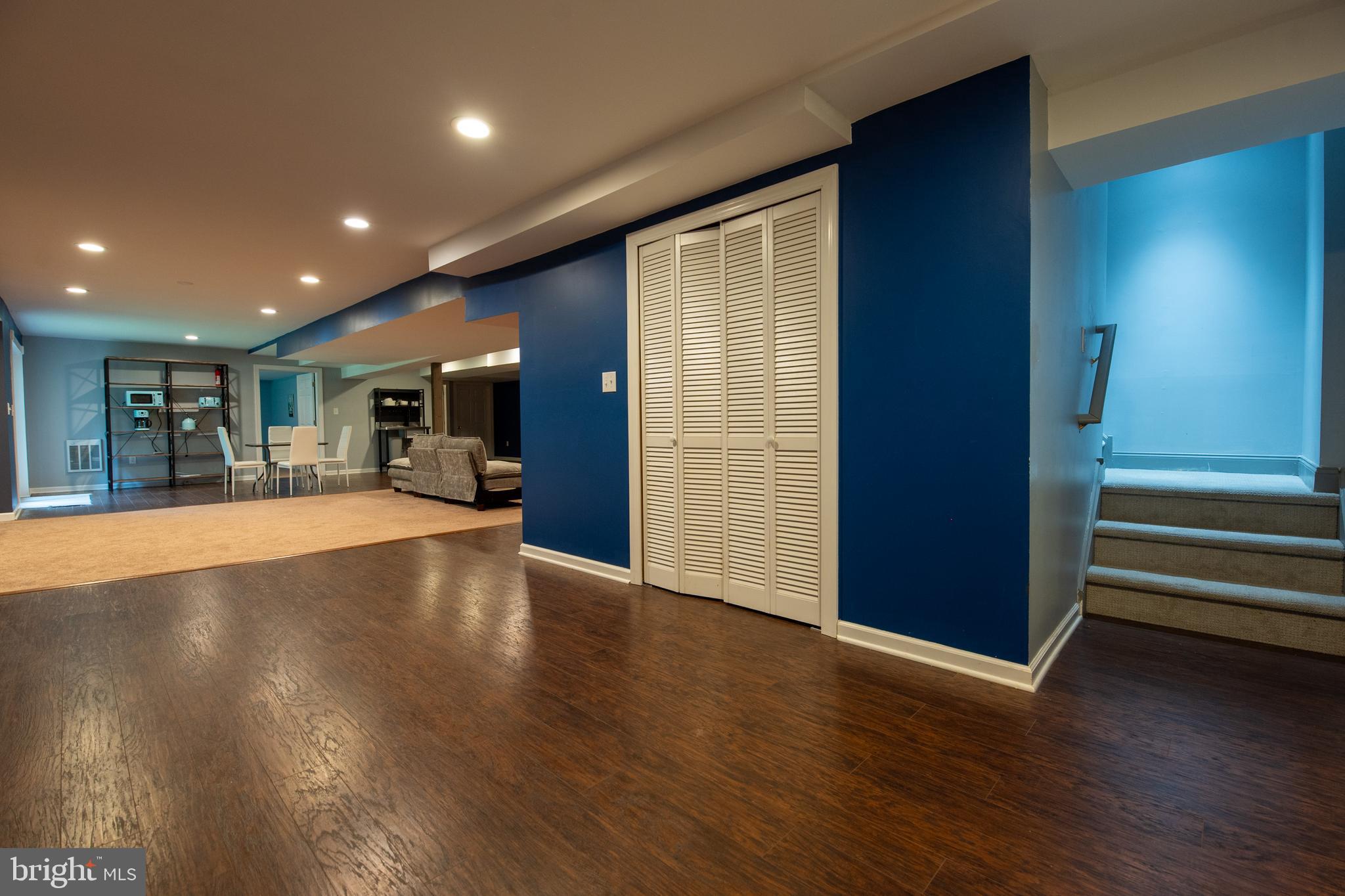 255 RISING MEADOW WAY