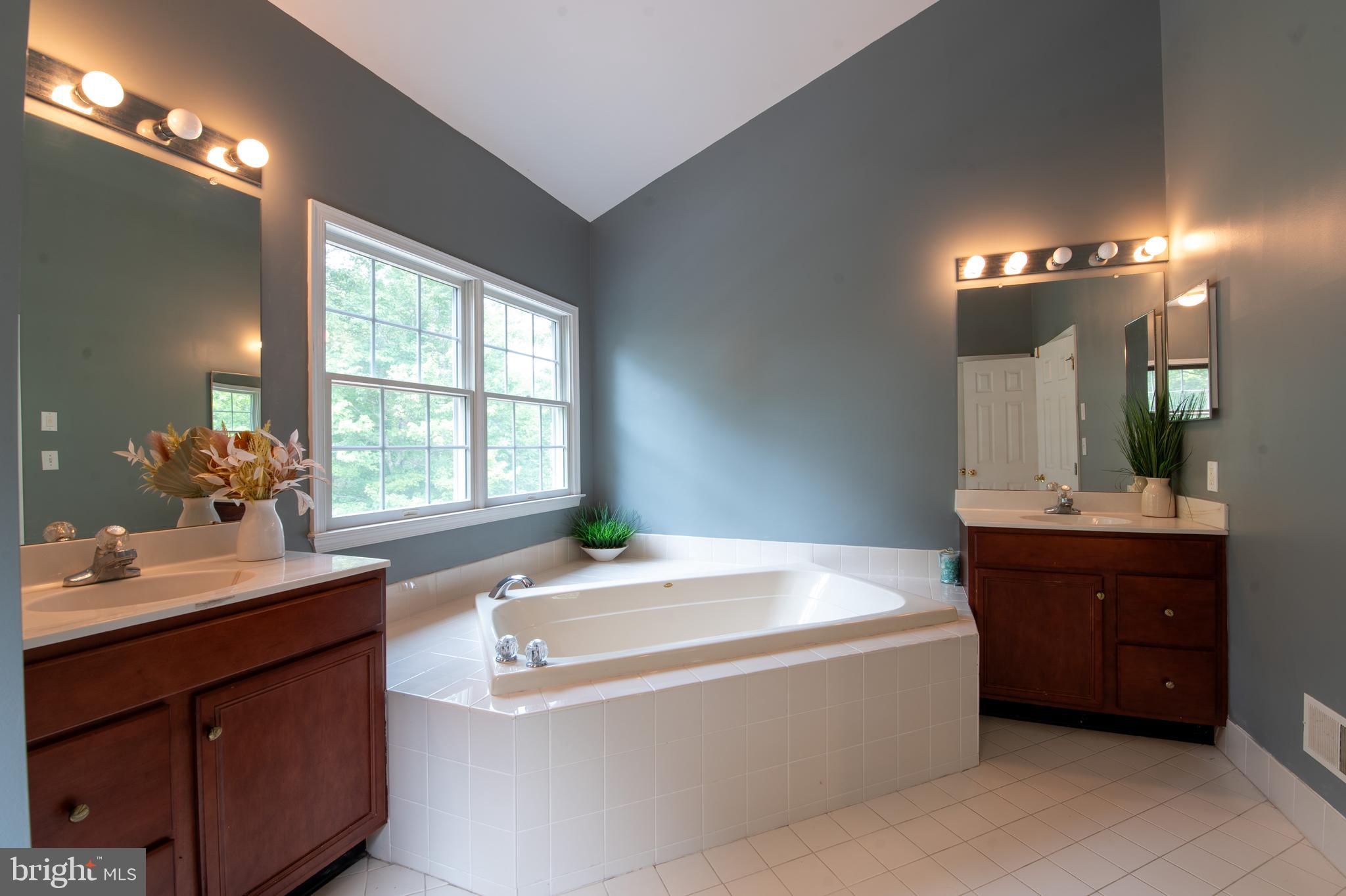 255 RISING MEADOW WAY