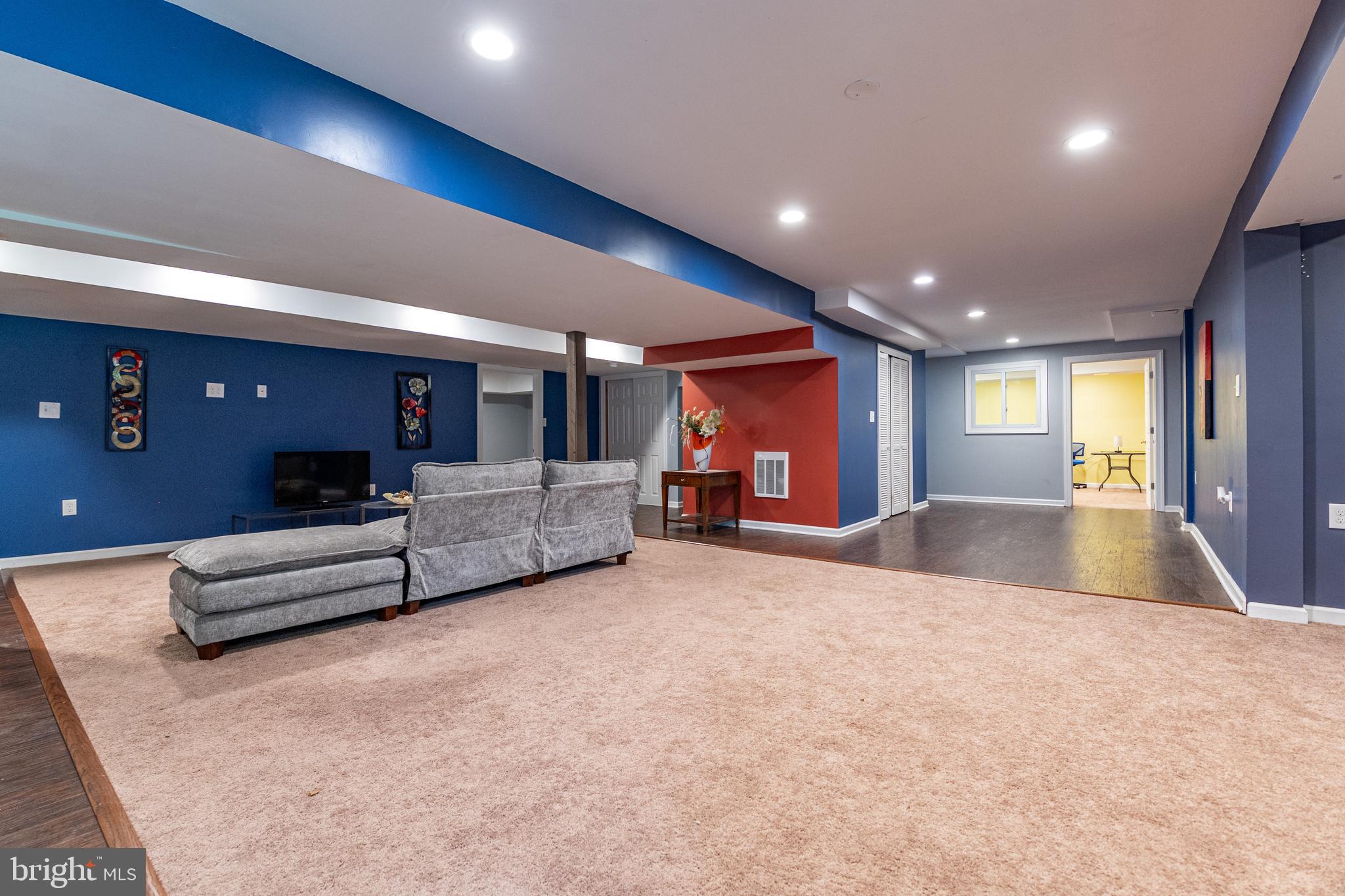 255 RISING MEADOW WAY