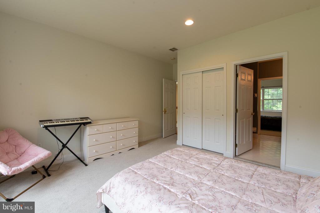 255 RISING MEADOW WAY