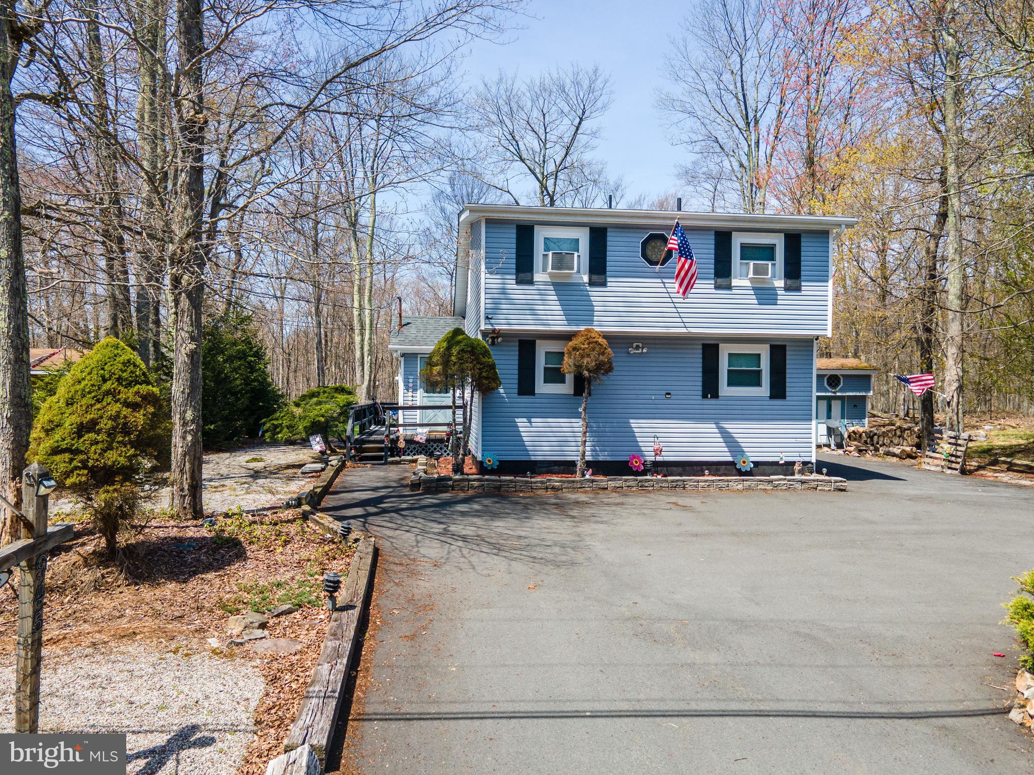 945 COUNTRY PLACE DRIVE