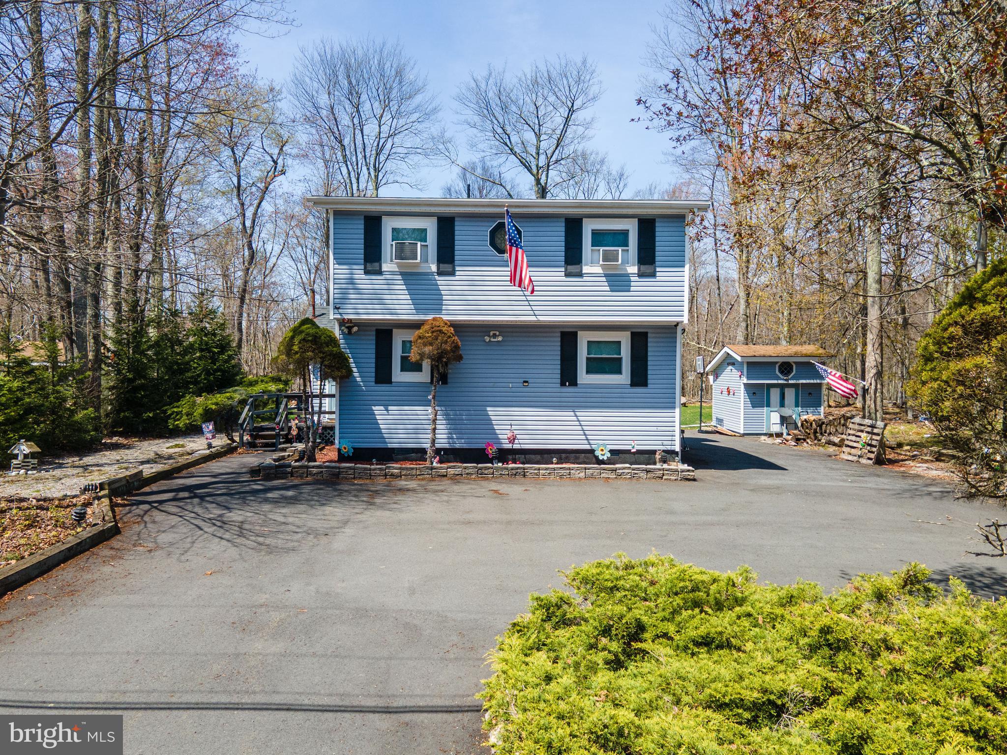 945 COUNTRY PLACE DRIVE