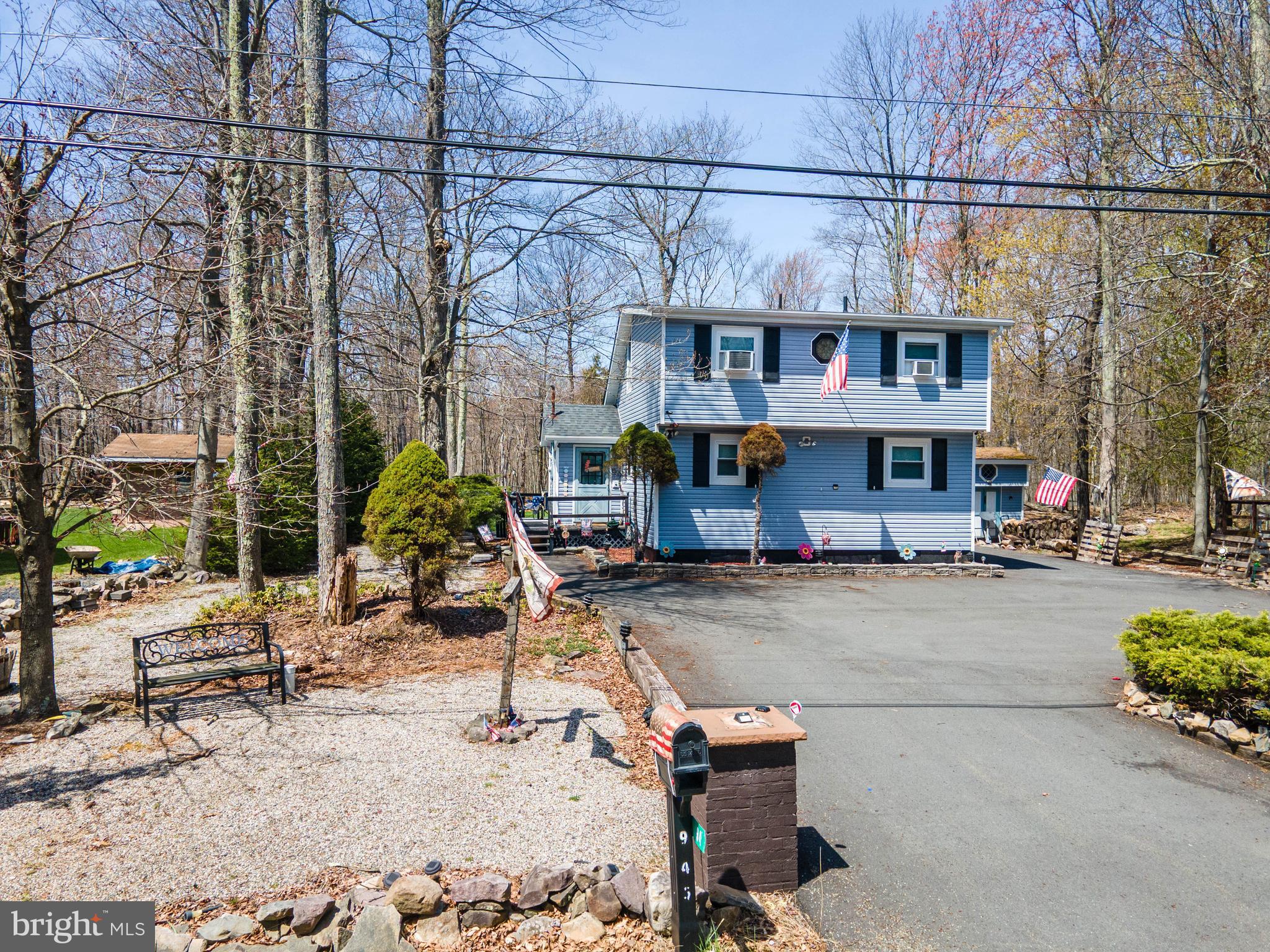 945 COUNTRY PLACE DRIVE