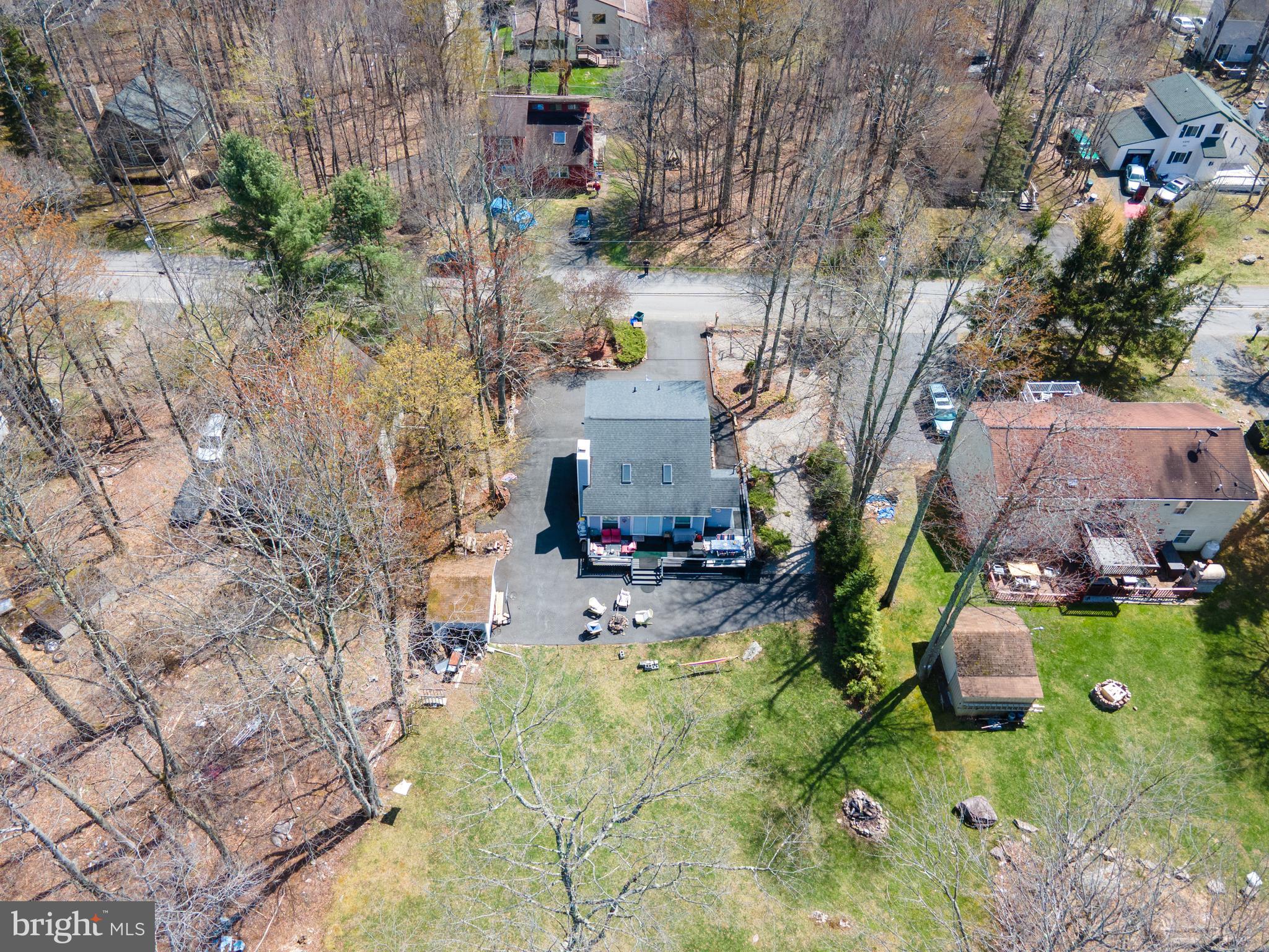 945 COUNTRY PLACE DRIVE