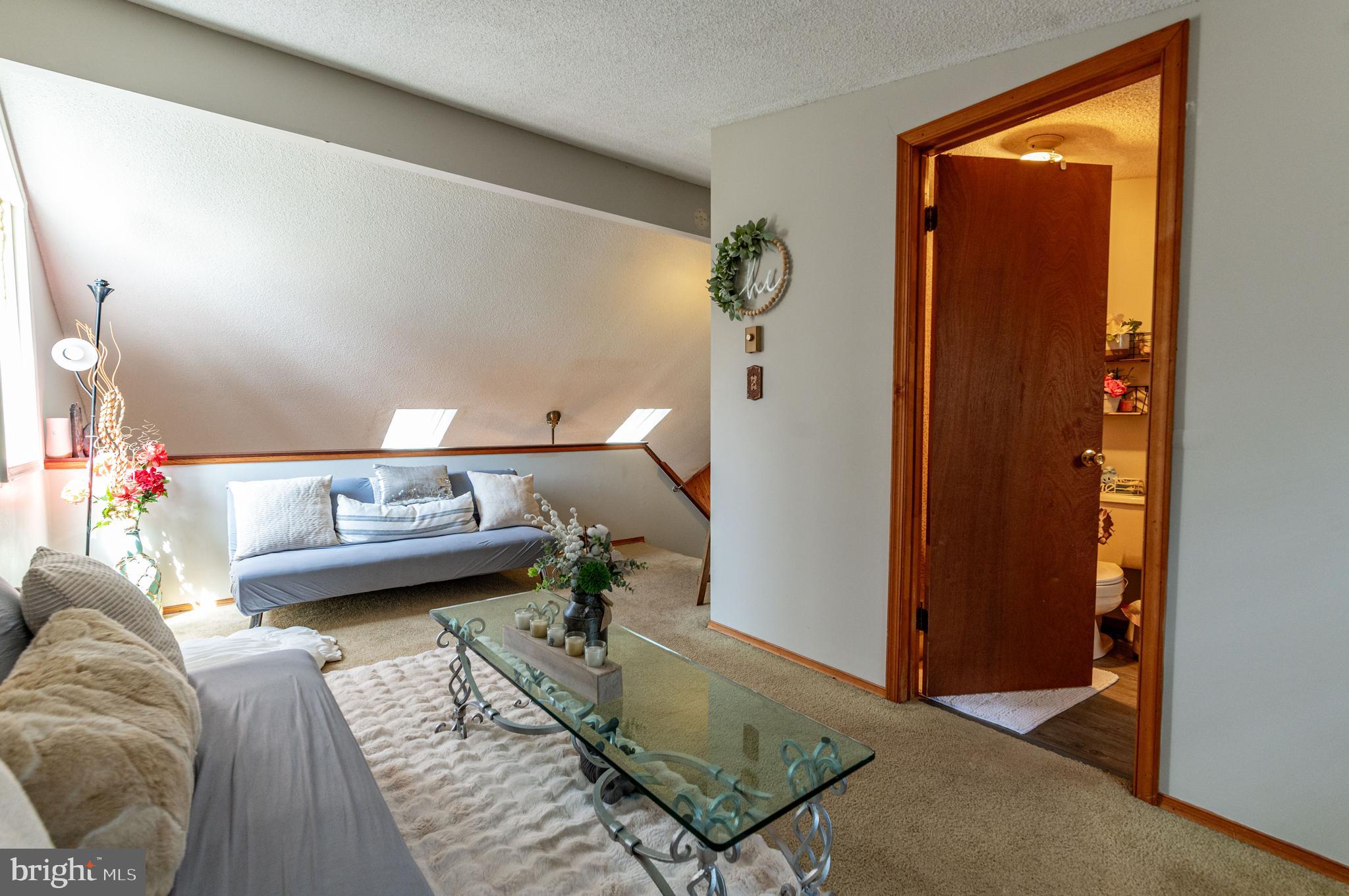 945 COUNTRY PLACE DRIVE