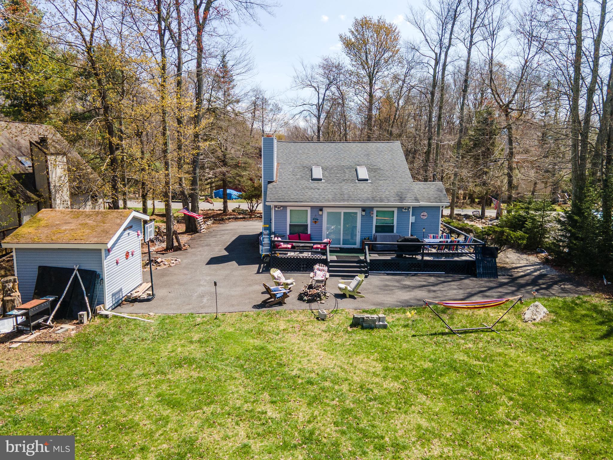 945 COUNTRY PLACE DRIVE